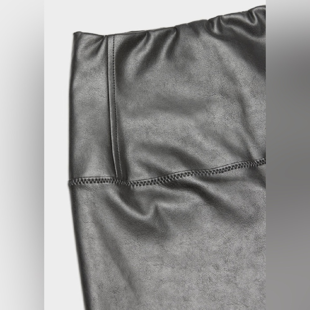 Aritzia Wilfred Daria Faux Leather Olive Green Leggings Pant Size Medium - Picture 6 of 12